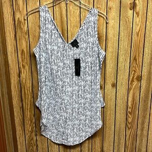 NWT Worthington Size M Black & White Dress Top